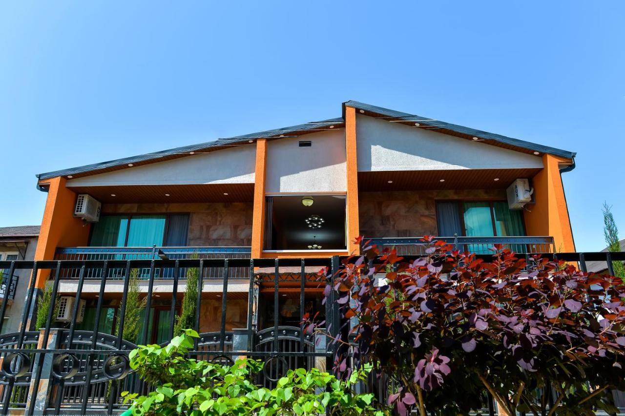 Lions Apartment Ureki Bagian luar foto