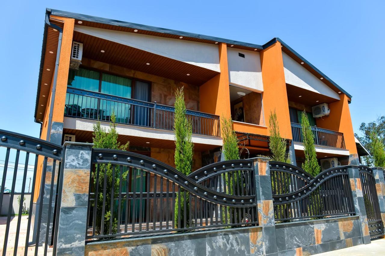 Lions Apartment Ureki Bagian luar foto