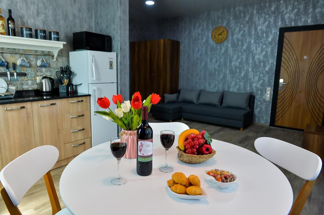 Lions Apartment Ureki Bagian luar foto